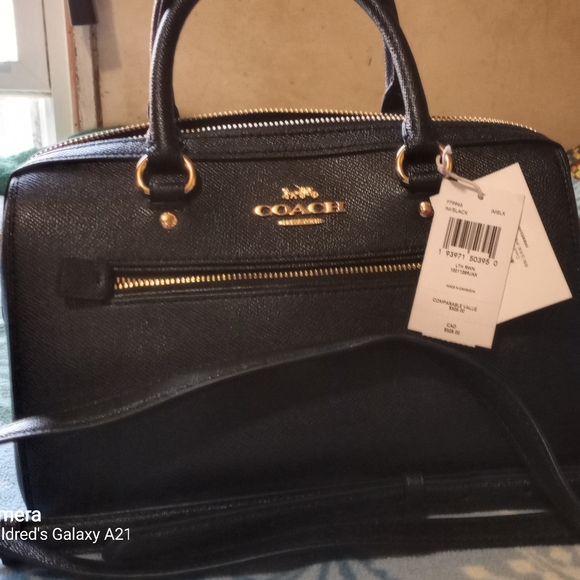 Purse - Picture 2 of 3